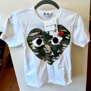 Authentic COMME des GARÇONS PLAY - Camouflage Heart Tee
